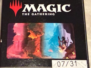 NUEVO - Alfombra de juego estándar Bloomburrow Season Lands: Mountain (Four Seasons) - Imagen 1 de 2