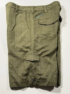 Rusty Cargo Shorts Men’s 33 Green Plaid Multi Pocket Outdoor Hiking Camping - Picture 1 of 13
