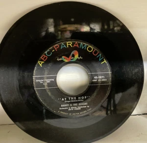 DANNY&THE JUNIORS-ABC-45-9871-AT THE HOP--1957 ROCK&ROLL vg free shipping - Picture 1 of 1