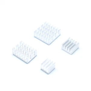 Aluminium Kühlkörper Kit für Raspberry Pi 4 4tlg. Set inkl. Klebefolie in Silber - Bild 1 von 3
