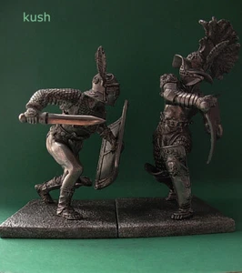 SOLDATINI IN LATTA 90mm DUELLO ROMANO GLADIATORE "PROVOCATORE" e GLADIATORE "THRAEX". - Foto 1 di 5
