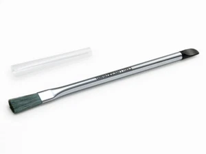 Tamiya 74163 MINI 4WD CLEANING BRUSH (w/STICKER APPLICATOR) - Picture 1 of 2