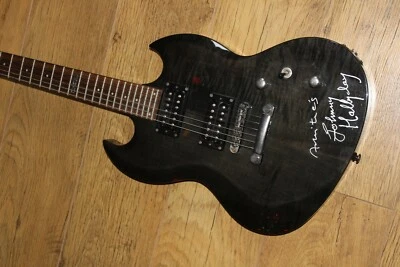 Noël ! JOHNNY HALLYDAY Dédicace Guitare HALLYDAY Autographe HALLYDAY Certificat - Photo 1/4