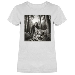 Camiseta para mujer Scared Cat Selfie con Sasquatch Big Foot divertida humorística - Imagen 1 de 19