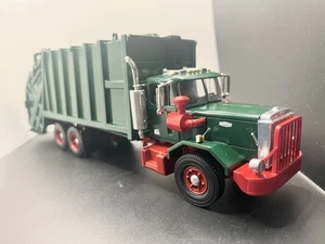 1/34 Custom First Gear Autocar DK 64 Leach Style Rear Loader Trash Garbage Truck - Picture 1 of 8