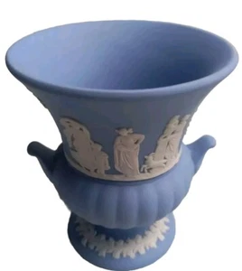Vintage Wedgwood Pale Blue Jasperware Neo Classical Urn Vase Small ....... - Picture 1 of 9