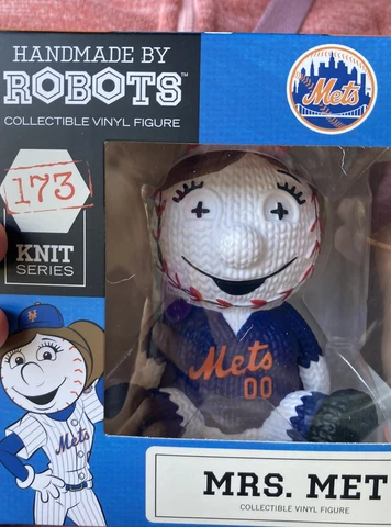 2023 Mrs. Met Plush Knit Doll SGA by Robots 5/6 Mascot NY Mrs New York Mets Cover