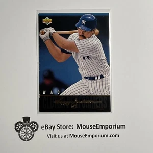 WADE BOGGS Red Sox Insert Card No. R2 “Reggie Jackson’s Clutch Performers” - Picture 1 of 2