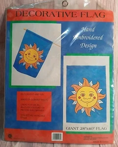 Vintage Deko Flagge Vier Sterne Sonne NEU Neu in Verpackung - Bild 1 von 2