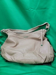 Borsa a tracolla Red by Marc Ecko in morbida ecopelle con borchie - Foto 1 di 12