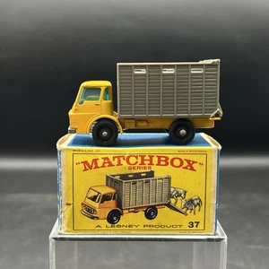 Vintage Lesney Matchbox No. 37 Dodge Cattle Truck w/ Cattle In Original Box - Picture 1 of 11