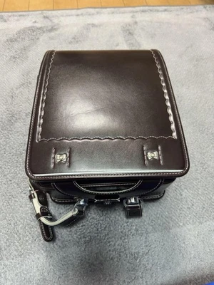 Randoseru 日本书包 儿童 女孩 背包 深棕色 日本 #UMR12 — 第 1/4 张图片