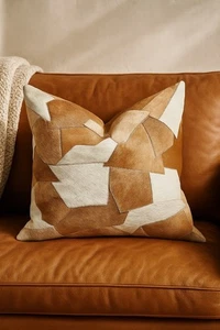 Handcrafted Sahara Cowhide Cushion Cover | 60x60cm Home Decor - Bild 1 von 4