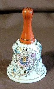Vintage bemalte Deko Glocke Goldrand Blumen Holz wie Griff - Bild 1 von 12