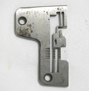 Placa de aguja de puntada de garganta genuina RIMOLDI 290B-114 para máquina de coser Overlock - Imagen 1 de 3