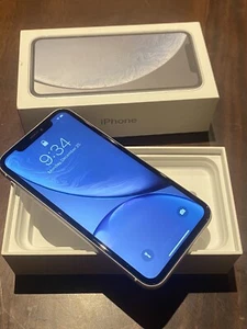 Apple iPhone XR - 64 Go - Blanc (Désimlocké) Parfait état - Photo 1 sur 6