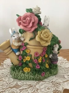Spring bunnies watering can figurine, resin, from Card Factory outlet - Picture 1 of 2