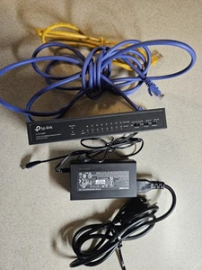 TP-Link 9 Port 10/100Mbps TL-SF1009P Desktop Switch with 8 Port PoE+ - Picture 1 of 14