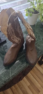 Botas de vaquero Cimmaron para mujer talla 8M. Marca Coco. Nuevo. Nunca usado. Sin caja.  Foto 1 de 4