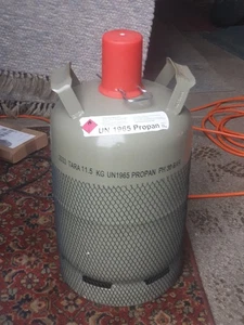 11 KG Propangasflasche Camping Grill usw Eigentumsflasche - Bild 1 von 1