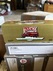 1990 ERTL TEXACO 1930 banco camion cisterna carburante diamantato metallo pressofuso  - Foto 1 di 6