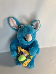 TUTTER Plüsch Osterkorb großes blaues Haus selten Maus Stofftier Plüsch Nance - Bild 1 von 4
