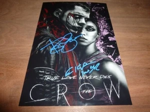 BILL SKARSGARD & FKA TWIGS signed 12X8 photo THE CROW + COA - Picture 1 of 2