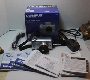 Olympus C-765 Ultra Zoom 4.0MP 10x Optical Zoom Digital Camera, Box&Accessories - Picture 1 of 4