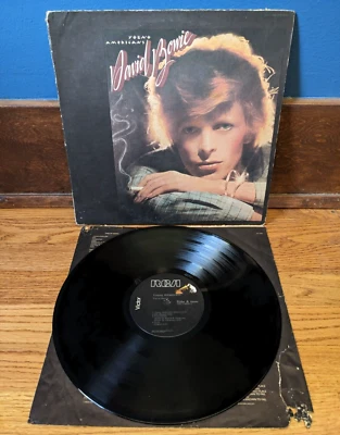 DAVID BOWIE Young Americans Record LP RCA APL 1-0998 1975 - Image 1 of 4