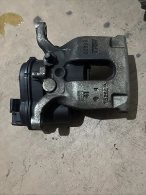 Pinza de freno trasera derecha del lado del pasajero ACURA TLX 2015-2020 OEM Foto 1 de 4