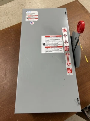 Двухходовой предохранительный переключатель Eaton (DT363UGK) - Изображение 1 из 4