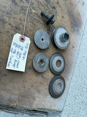 MTD 24” SNOWBLOWER Crankshaft And Cam Pulley’s - Image 1 of 4