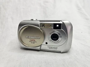 Fotocamera digitale vintage Olympus D-395 fotocamera zoom digitale 3,2 megapixel - Foto 1 di 9