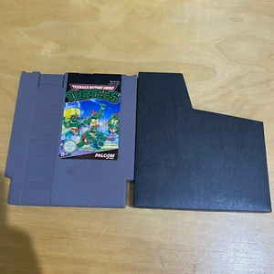 Nintendo NES Game - PAL B 88-FRA - Teenage Mutant Hero Ninja Turtles - Picture 1 of 3