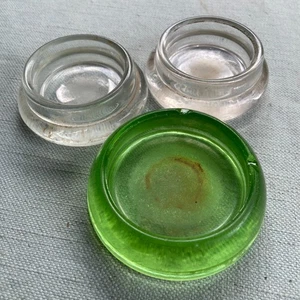 Vintage Lot3 Meubles en Verre Jambe de Lit Piège à Pluches Caste Roulette Tasses Protecteur de Sol - Photo 1/8