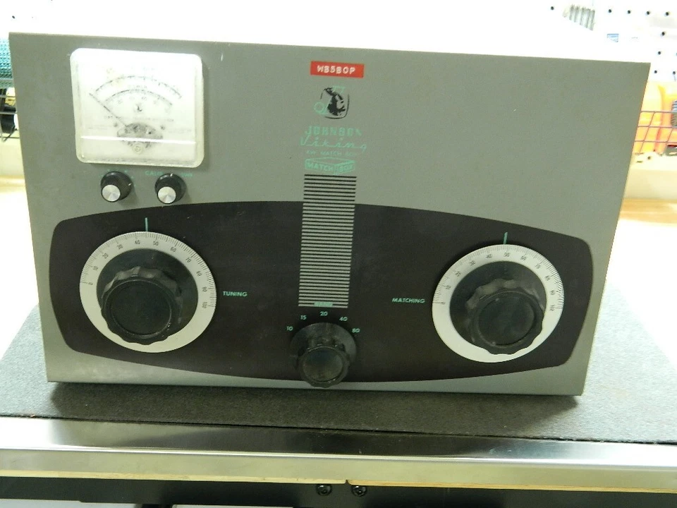 Sintonizador de antena E. F. JOHNSON VIKING KILOVATIOS MATCH BOX 250-30-3 Foto 1 de 4
