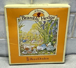 Royal Doulton Decorative Tea Plate Jill Barklems Brambly Hedge Summer In Box - Foto 1 di 6