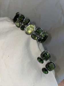 Jewelry Set (bracelet & earrings) Green Cabochon Stones And Clip earrings - Picture 1 of 5