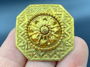 Vintage vergoldete geprägte Relief Anstecknadel Brosche gemarkt Feuer Vergoldet 5 Austria - Bild 1 von 8