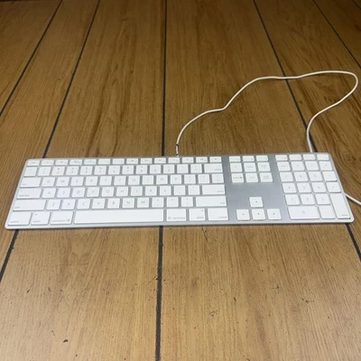 Teclado Original Apple USB con Cable Modelo A1243 Foto 1 de 4