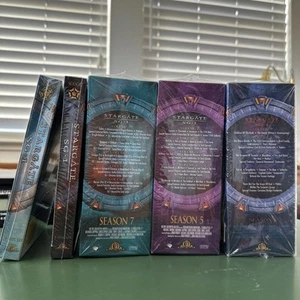 Stargate SG-1 Serie Staffel 1, 5, 7, 9, 10 - Bild 1 von 8