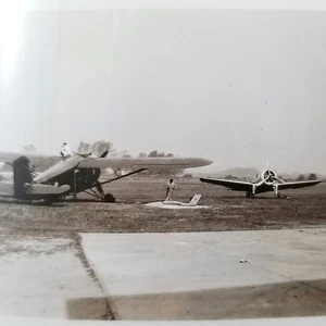 Vintage Photo Airfield With Airplanes Propeller Planes Aviation 1940s Snapshot - Picture 1 of 5