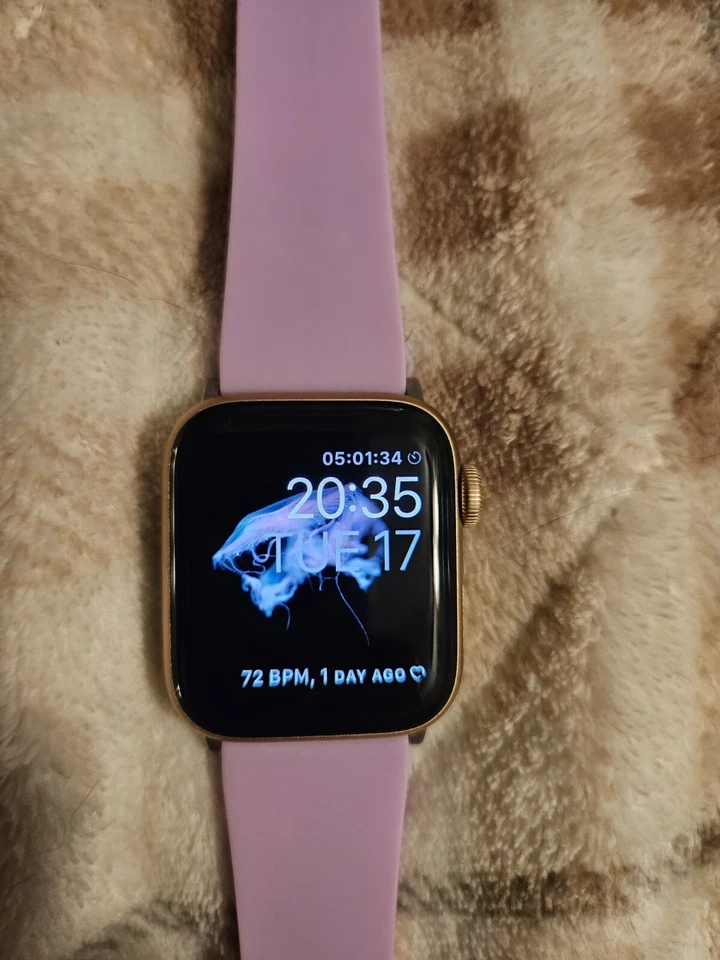 Apple Watch Series 1 - Image 1 of 4