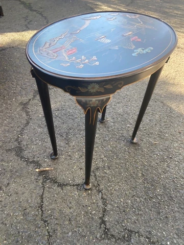 Vintage hand carved and painted Asian style oval table highly detailed Cover
