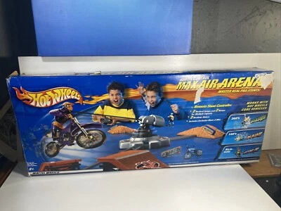 Hot Wheels Remote Control Max Air Arena Master Real Sports Stunts Jumps As Is - Image 1 of 4
