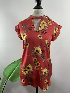 Express 100% Polyester Floral Red Short Sleeve Blouse Size SP - Picture 1 of 13