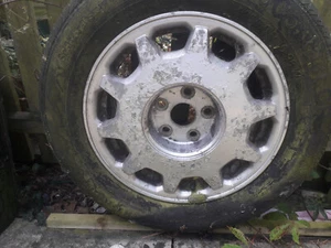 Lexus LS400 ORIGINAL alloy wheels with tyres. Price is Per Wheel. Only 1 left - Picture 1 of 2