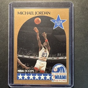 1990-91 Hoops #5 Michael Jordan - Picture 1 of 2