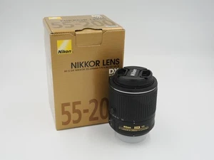 Gebrauchte neuwertige Nikon AF-S DX 55-200mm f/4-5.6 G ED VR ii #6787 - Bild 1 von 2