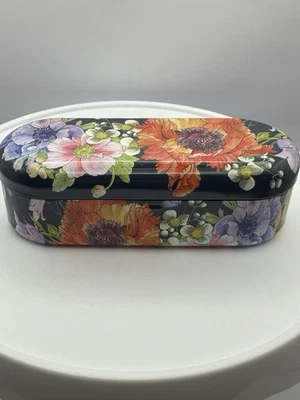 Brighton Gafas de sol/Estuche de anteojos Caja de hojalata Diseño floral SOLO ESTUCHE USADO EN EXCELENTE ESTADO Foto 1 de 4